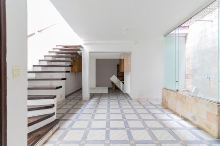 Casa para alugar com 260m², 3 quartos e 2 vagasSalão