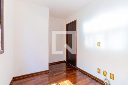 Casa para alugar com 260m², 3 quartos e 2 vagasQuarto 2