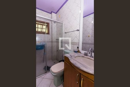 Casa de condomínio à venda com 199m², 4 quartos e 2 vagas Casa de condomínio à venda com 199m², 4 quartos e 2 vagasBanheiro 2