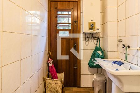 Casa de condomínio à venda com 199m², 4 quartos e 2 vagas Casa de condomínio à venda com 199m², 4 quartos e 2 vagasÁrea de Serviço