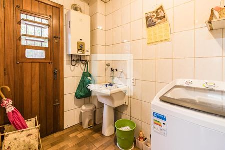 Casa de condomínio à venda com 199m², 4 quartos e 2 vagas Casa de condomínio à venda com 199m², 4 quartos e 2 vagasÁrea de Serviço