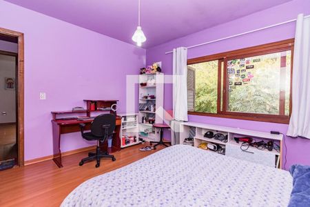 Casa de condomínio à venda com 199m², 4 quartos e 2 vagas Casa de condomínio à venda com 199m², 4 quartos e 2 vagasDormitório 3