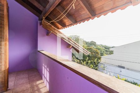 Casa de condomínio à venda com 199m², 4 quartos e 2 vagas Casa de condomínio à venda com 199m², 4 quartos e 2 vagasSacada