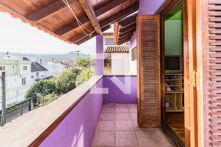 Casa de condomínio à venda com 199m², 4 quartos e 2 vagas Casa de condomínio à venda com 199m², 4 quartos e 2 vagasSacada