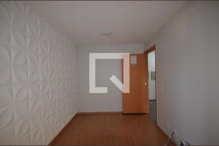 Sala de apartamento para alugar com 2 quartos, 40m² em Campo Grande, Rio de Janeiro