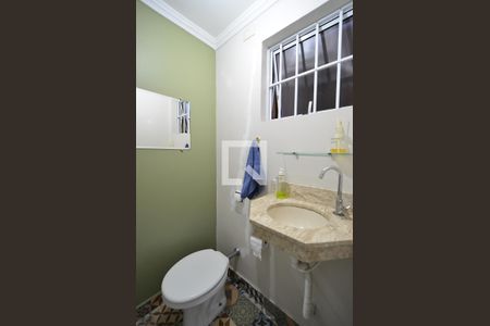 Casa à venda com 253m², 3 quartos e 4 vagasLavabo