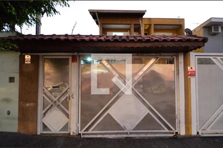 Casa à venda com 253m², 3 quartos e 4 vagasFachada da Casa