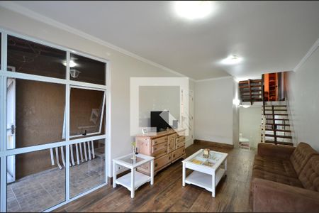 Sala de casa à venda com 3 quartos, 253m² em Parque Jabaquara, São Paulo