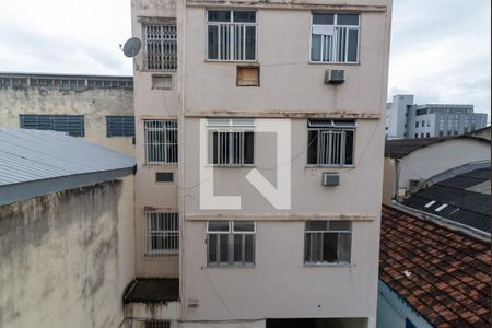 Vista do Quarto 1 de apartamento para alugar com 2 quartos, 65m² em São Cristóvão, Rio de Janeiro