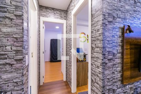 Corredor de apartamento para alugar com 2 quartos, 42m² em Jardim Santa Emília, São Paulo