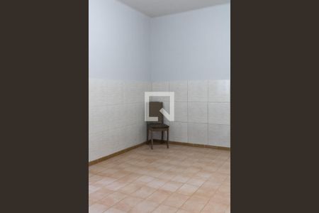 Sala de casa para alugar com 1 quarto, 44m² em Pilares, Rio de Janeiro