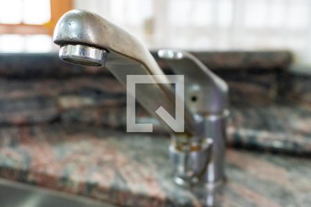 Casa à venda com 640m², 4 quartos e 7 vagasCozinha - Torneira