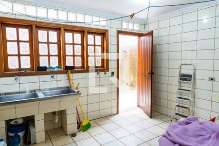 Casa à venda com 640m², 4 quartos e 7 vagasÁrea de Serviço