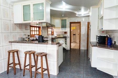 Casa à venda com 640m², 4 quartos e 7 vagasCozinha