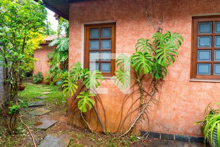 Casa à venda com 640m², 4 quartos e 7 vagasCorredor