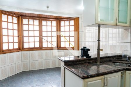 Casa à venda com 640m², 4 quartos e 7 vagasCozinha