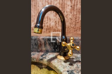 Casa à venda com 640m², 4 quartos e 7 vagasLavabo - Torneira