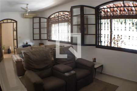 Sala de Estar de casa para alugar com 3 quartos, 1000m² em Pechincha, Rio de Janeiro