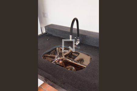 Detalhe cozinha de casa para alugar com 1 quarto, 75m² em Vila Ipojuca, São Paulo