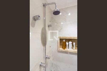 Apartamento à venda com 77m², 2 quartos e 1 vagaBanheiro Social