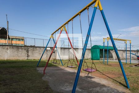 Apartamento para alugar com 49m², 2 quartos e 1 vaga Apartamento para alugar com 49m², 2 quartos e 1 vagaÁrea Comum - Playground