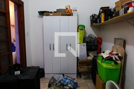 Casa à venda com 180m², 4 quartos e 2 vagas Casa à venda com 180m², 4 quartos e 2 vagasQuarto da Lavanderia