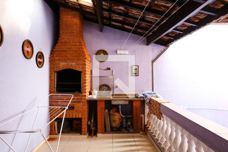 Casa à venda com 180m², 4 quartos e 2 vagas Casa à venda com 180m², 4 quartos e 2 vagasArea de Churrasqueira