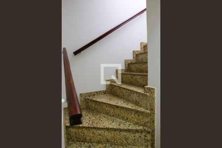 Casa à venda com 180m², 4 quartos e 2 vagas Casa à venda com 180m², 4 quartos e 2 vagasAcesso aos Quartos