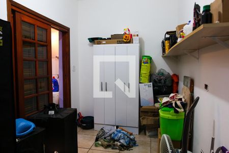 Casa à venda com 180m², 4 quartos e 2 vagas Casa à venda com 180m², 4 quartos e 2 vagasQuarto da Lavanderia