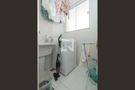 Casa à venda com 100m², 3 quartos e 1 vagaÁrea de Serviço