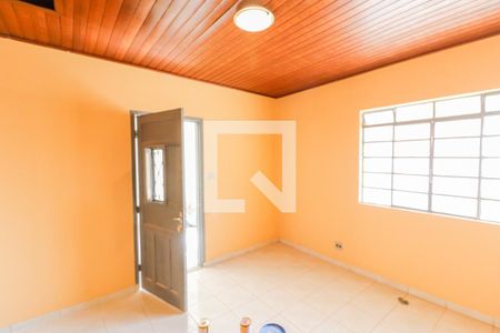 Casa para alugar com 170m², 3 quartos e 2 vagas Casa para alugar com 170m², 3 quartos e 2 vagasEdicula - Quarto 3