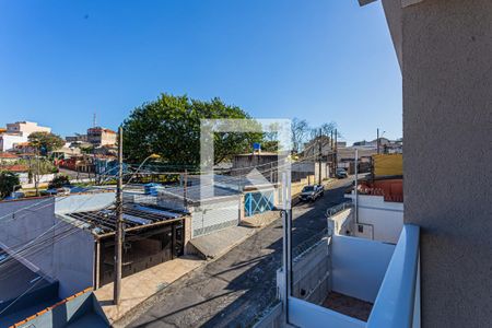 Casa à venda com 81m², 2 quartos e 3 vagasSacada do Quarto 2