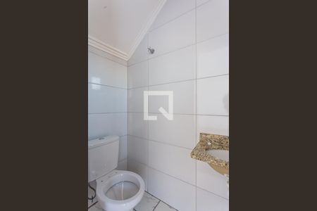 Casa à venda com 81m², 2 quartos e 3 vagasBanheiro da Garagem