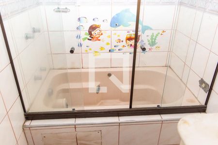 Casa à venda com 510m², 6 quartos e 5 vagasBanhera da Suite 2