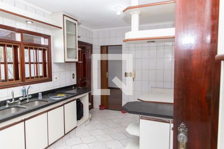 Casa à venda com 510m², 6 quartos e 5 vagasCozinha