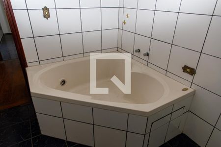 Casa à venda com 510m², 6 quartos e 5 vagas Banheira da Suite 1