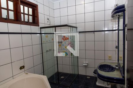 Casa à venda com 510m², 6 quartos e 5 vagasBanheiro da Suíte 1
