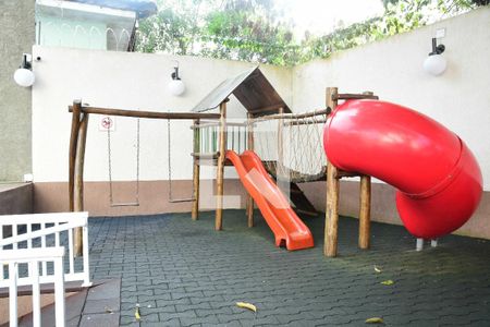 Apartamento para alugar com 69m², 2 quartos e 1 vaga Apartamento para alugar com 69m², 2 quartos e 1 vagaÁrea Comum - Playground