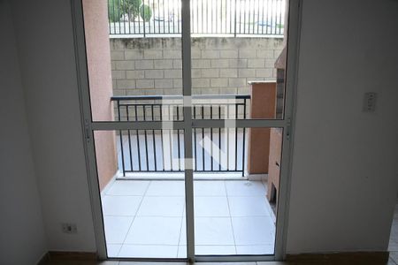 Sacada de apartamento para alugar com 2 quartos, 69m² em Jardim Sabiá, Cotia