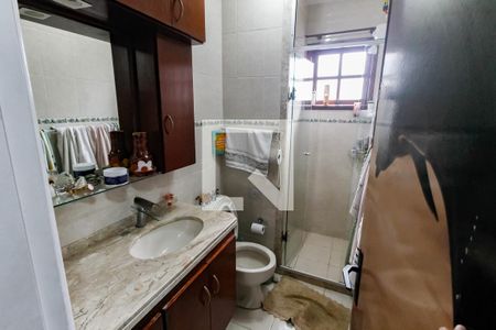 Banheiro de casa de condomínio para alugar com 3 quartos, 154m² em Jardim Santa Efigênia, São Paulo