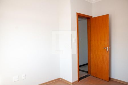 Quarto 1 de apartamento para alugar com 3 quartos, 107m² em Inconfidentes, Contagem