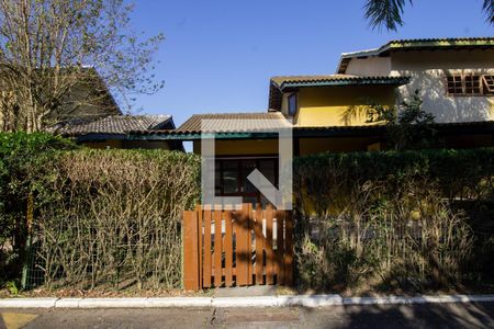 Casa de condomínio à venda com 90m², 3 quartos e 2 vagasFachada 