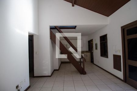 Sala de casa de condomínio à venda com 3 quartos, 90m² em Vargem Grande, Rio de Janeiro