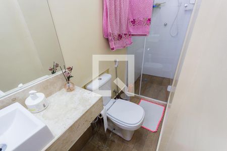 Casa de condomínio à venda com 215m², 3 quartos e 3 vagasBanheiro da Suíte