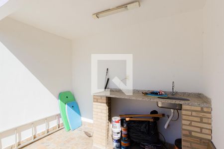 Casa de condomínio à venda com 215m², 3 quartos e 3 vagasTerraço