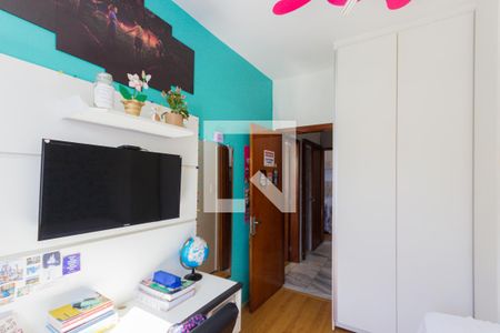 Casa de condomínio à venda com 215m², 3 quartos e 3 vagasQuarto 2