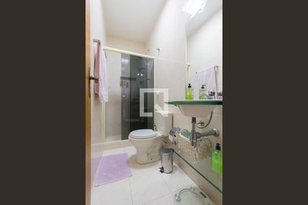 Banheiro Social 1 de casa de condomínio à venda com 3 quartos, 215m² em Anil, Rio de Janeiro
