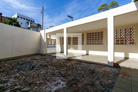 Casa para alugar com 116m², 2 quartos e 1 vaga Casa para alugar com 116m², 2 quartos e 1 vagaGaragem