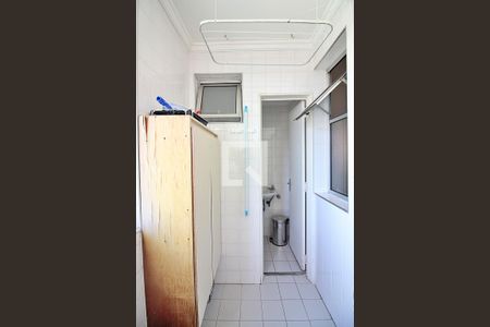 Apartamento para alugar com 65m², 3 quartos e 1 vagaÁrea de Serviço