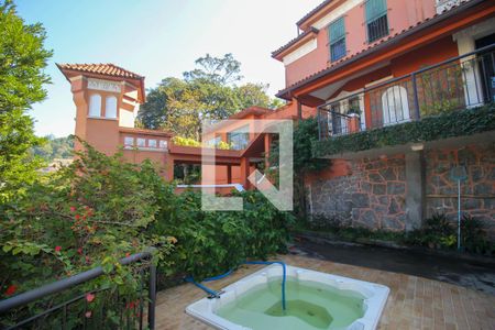 Casa à venda com 780m², 5 quartos e 2 vagasÁrea Externa